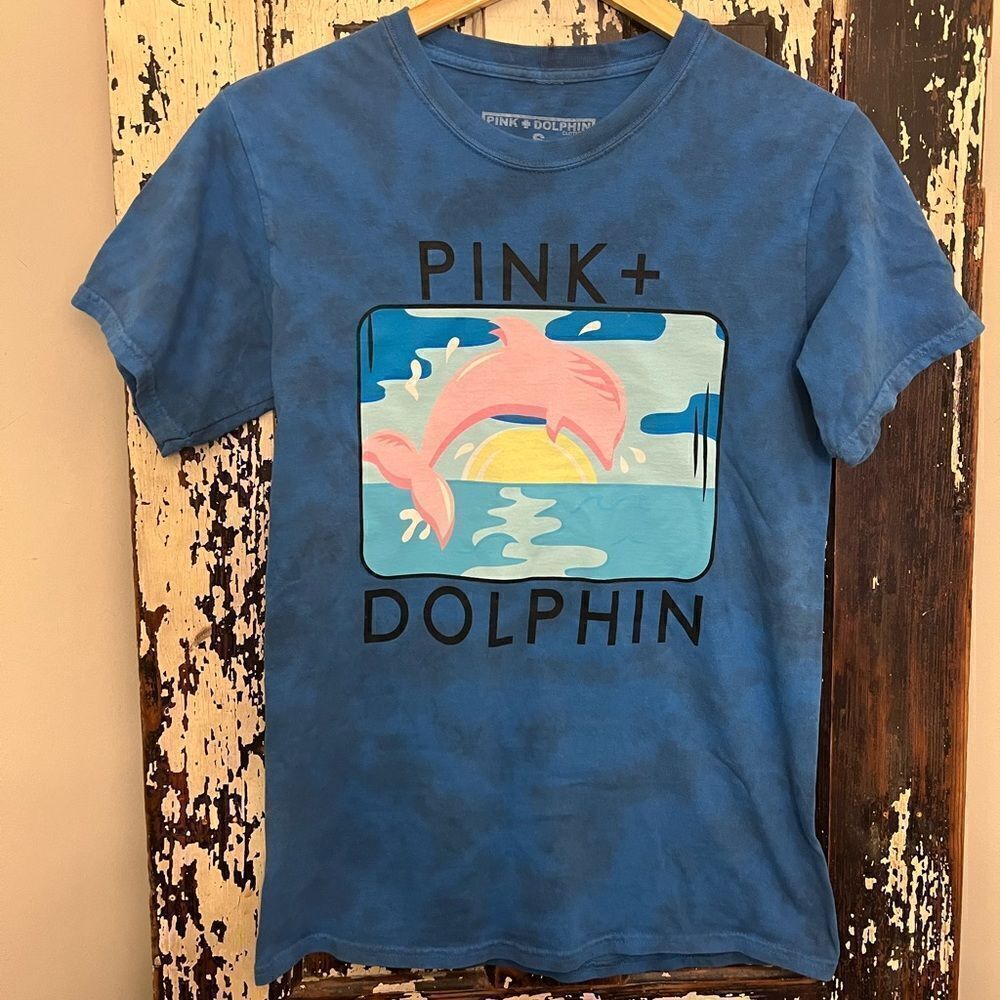Pink Dolphin tie dye T-shirt. Size Small. NWOT. Beach vibes. Surf.
